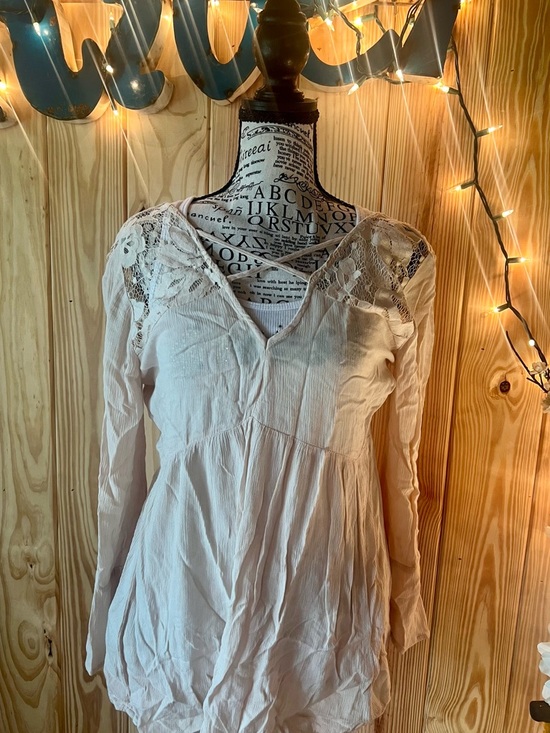 American Eagle Outfitters Tops - 🦅🌺American Eagle Outfitters Cream Lace-Yoke Bell Sleeve Tunic🌺🦅